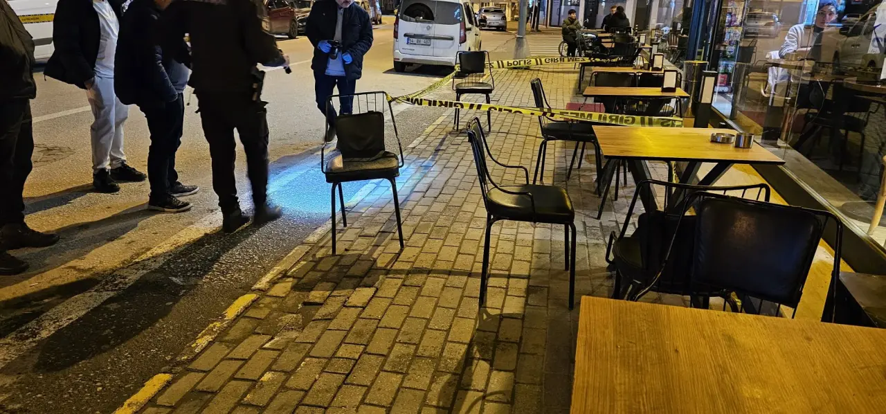 Kafede dehşet anları! Birlikte oturuyordu bir anda... 2