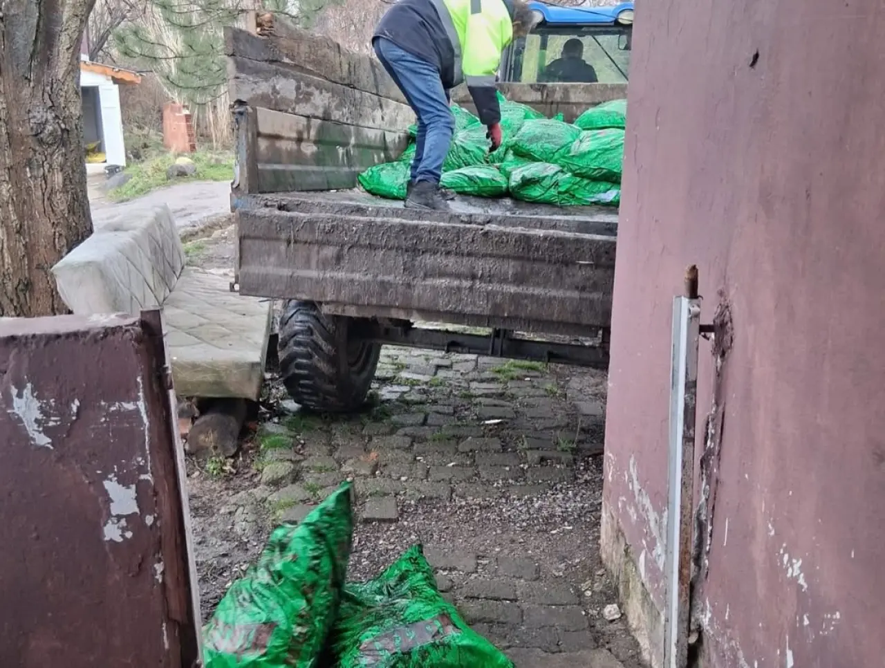 Koyulhisar Belediyesi’nden 30 Haneye Yakacak Desteği 3