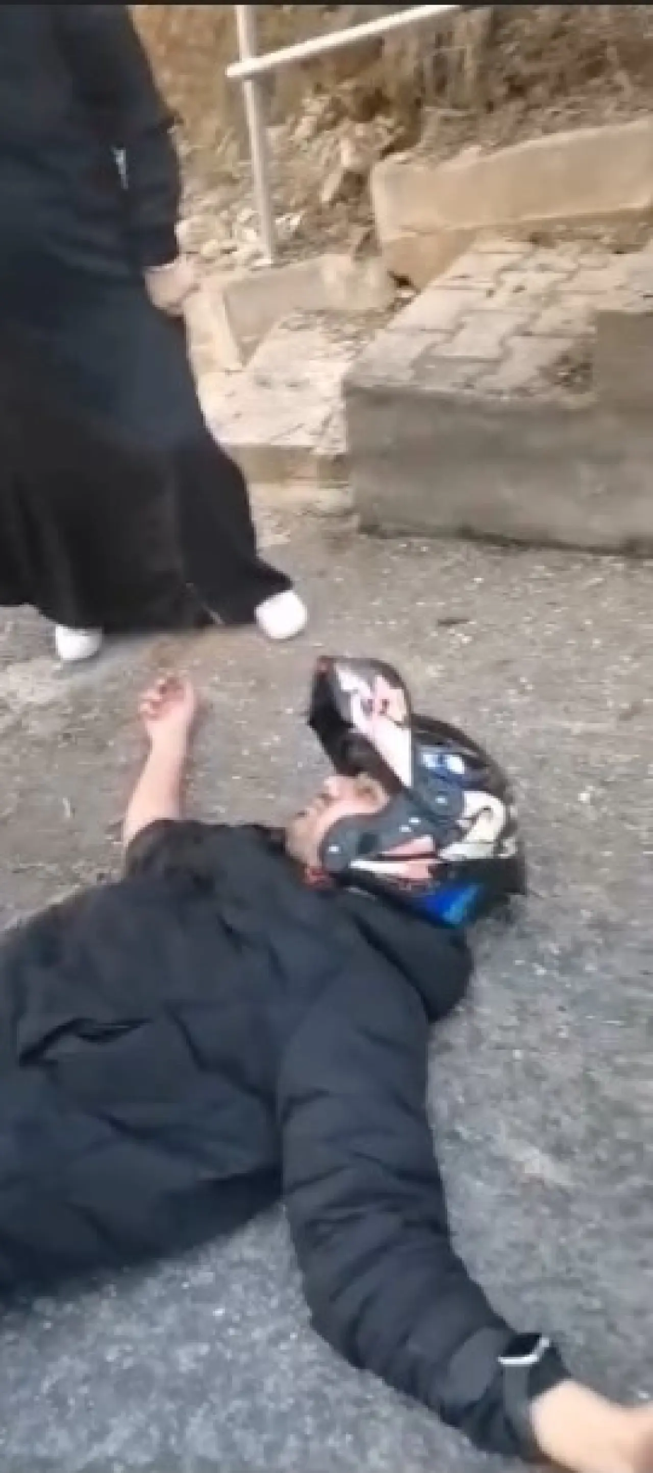 Sarıyer’de saniyeler içinde yere savruldu, o anlar kameraya yansıdı 2