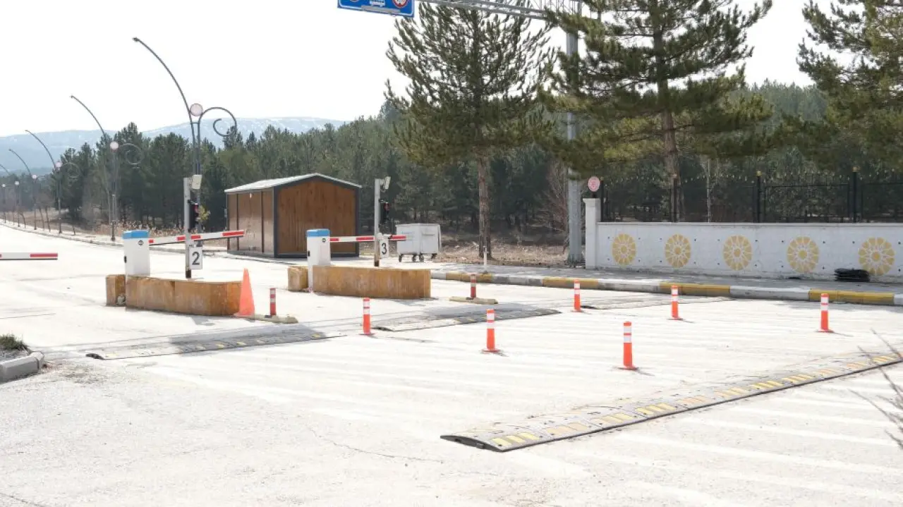 SCÜ Kampüsünde Trafik Güvenliği Artıyor: Altyapı ve Kamera Hamlesi 2