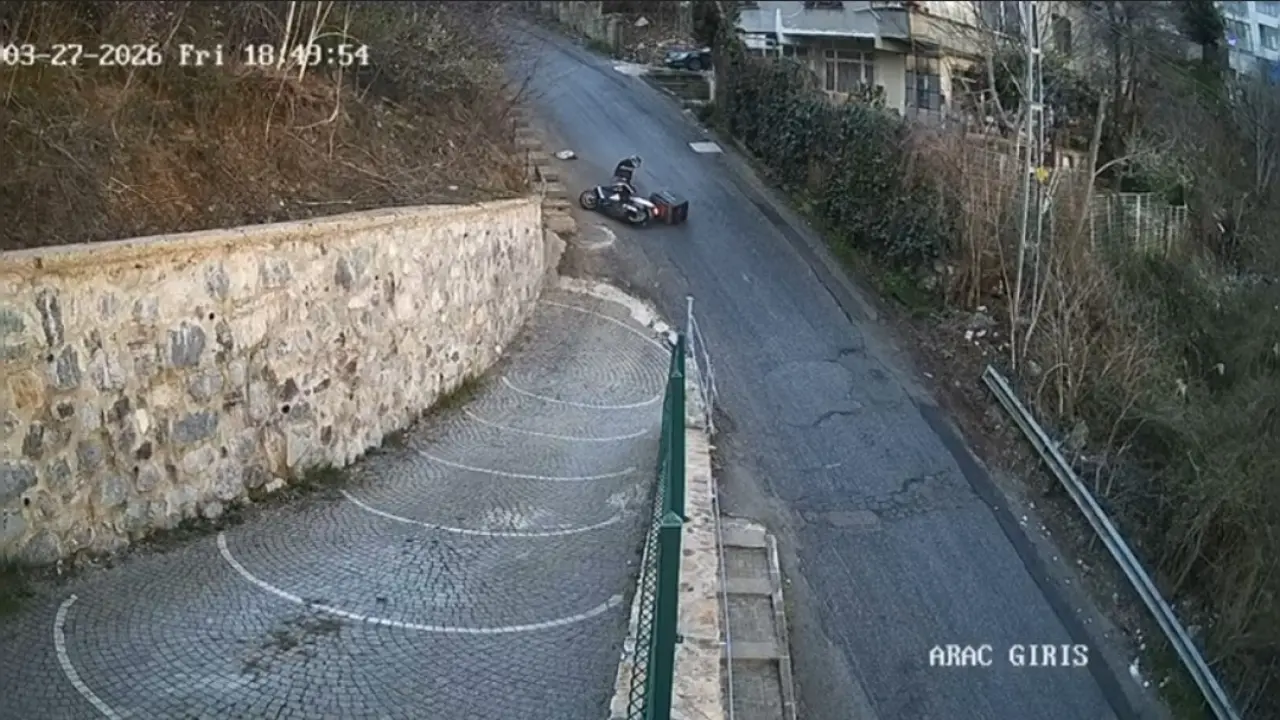 Sarıyer’de saniyeler içinde yere savruldu, o anlar kameraya yansıdı 1