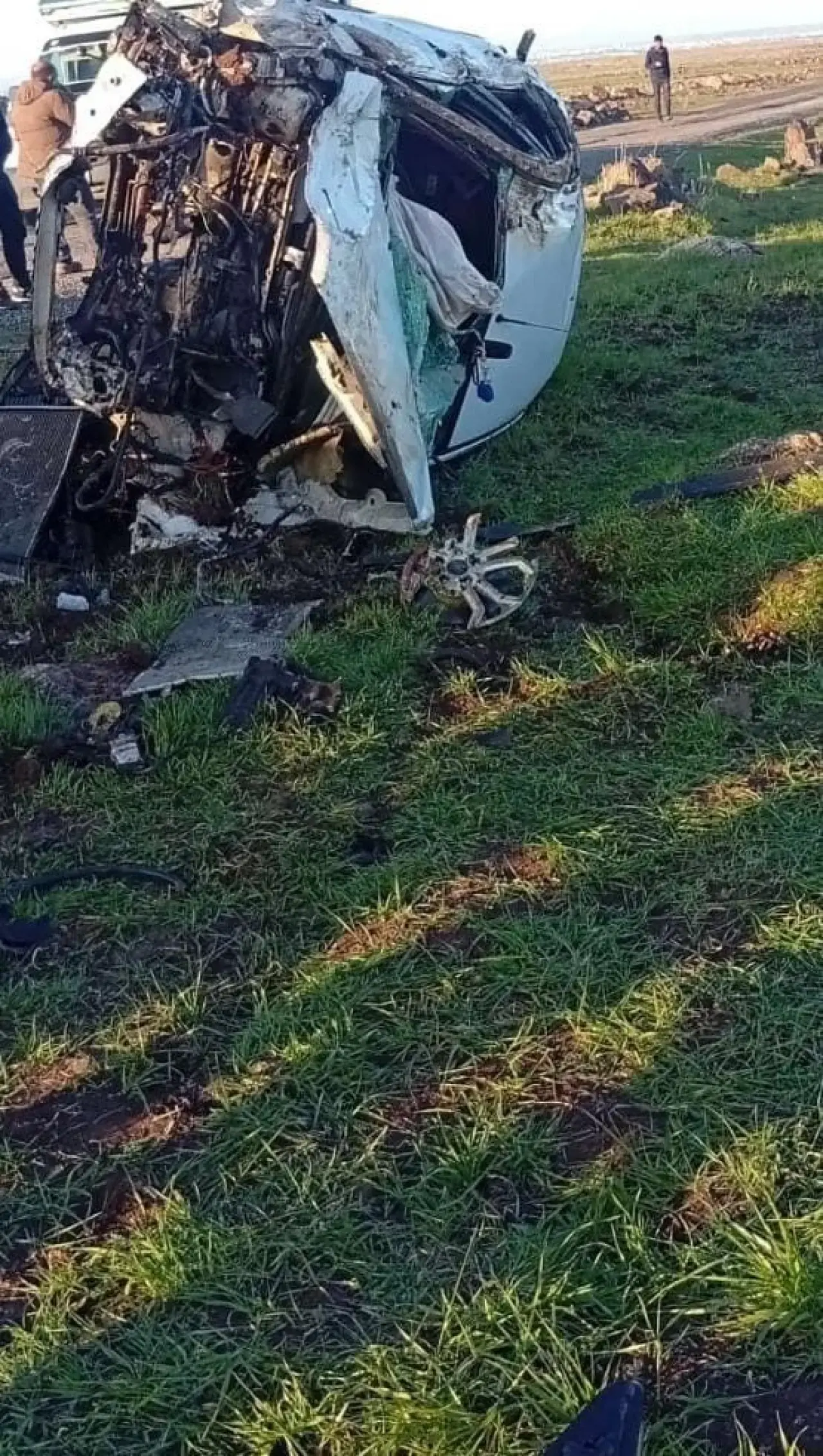 Diyarbakır'da talihsizlik zinciri... Kazazedelere yardıma giderken kaza yaptılar! 2