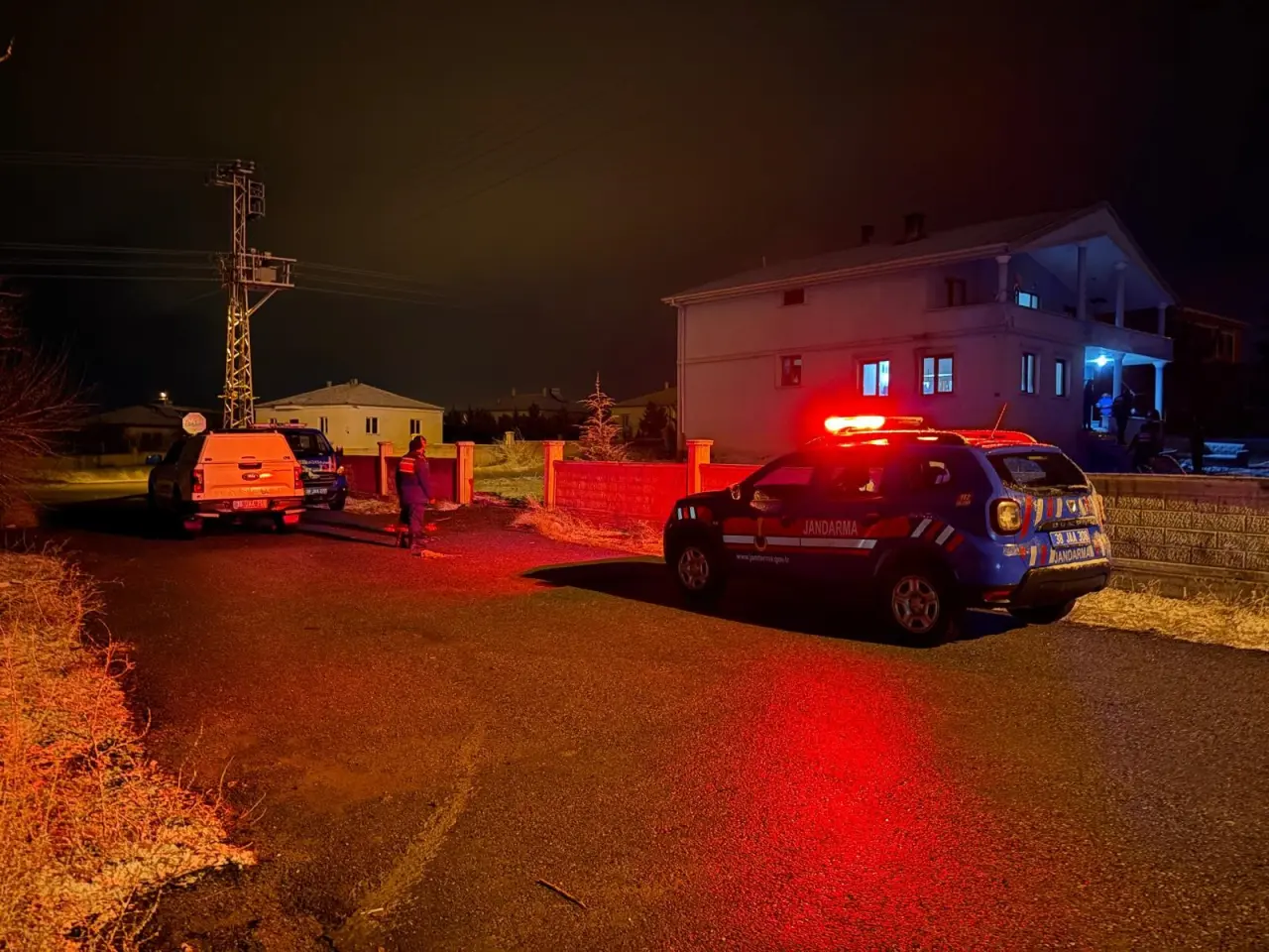 Kayseri’de aile kavgası kana bulandı! 1 ölü, 2 yaralı 2