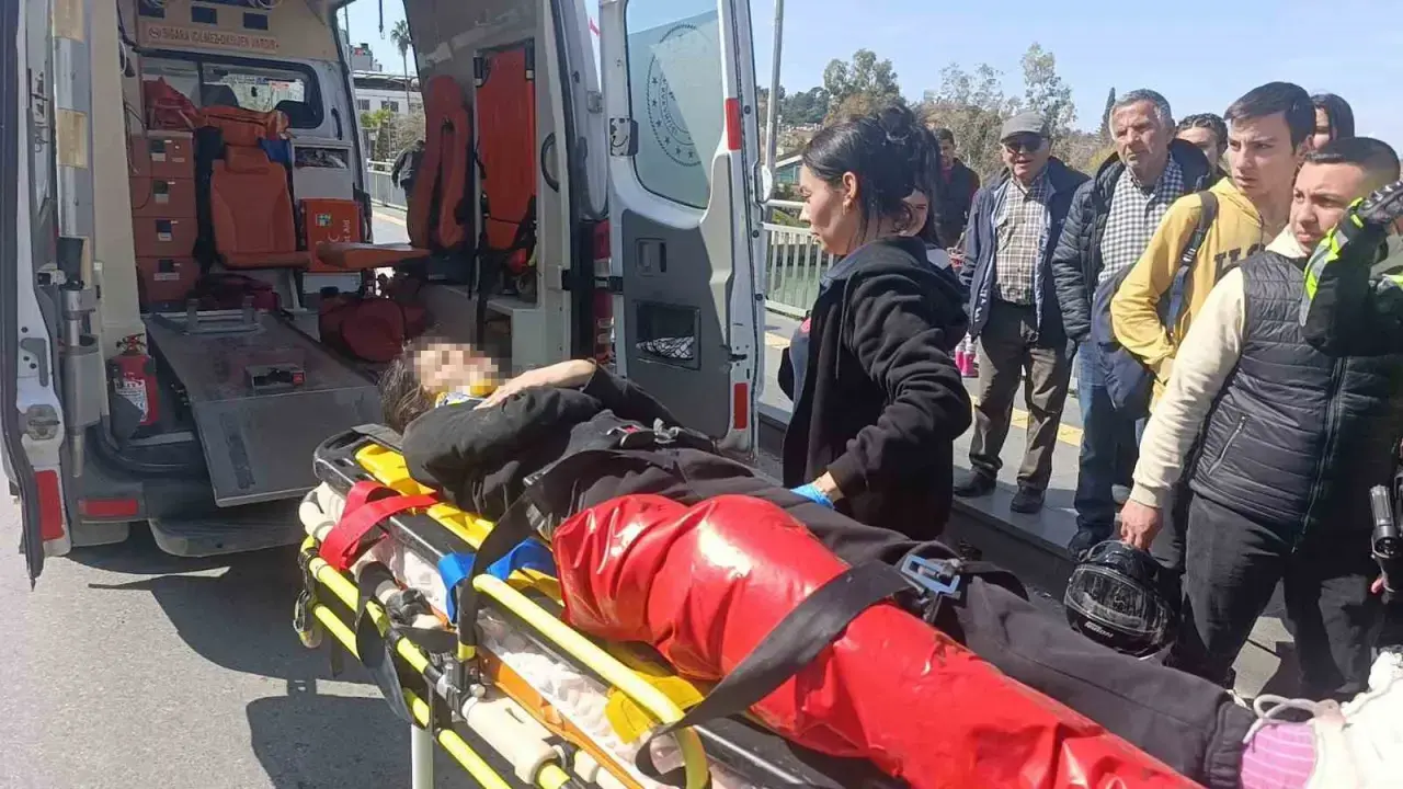 14 yaşındaki kıza motosiklet çarptı! Anne koşarak geldi, manzara yürek parçaladı... 1