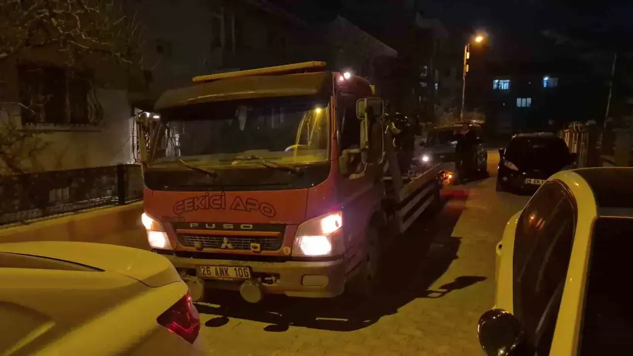 Kask yok, ehliyet yok, plaka yok… 17 yaşındaki gencin hız tutkusunun bedeli dudak uçuklattı! 3