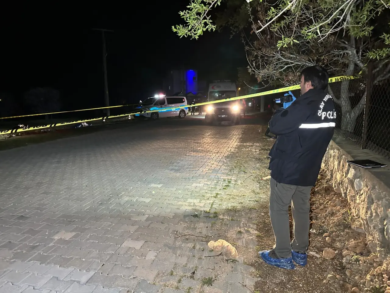 Uşak'ta motosiklet araziye devrildi: 1 ölüUşak'ta motosiklet araziye devrildi: 1 ölü 3
