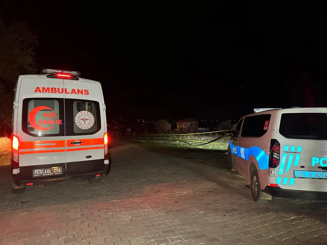 Uşak'ta motosiklet araziye devrildi: 1 ölüUşak'ta motosiklet araziye devrildi: 1 ölü 2