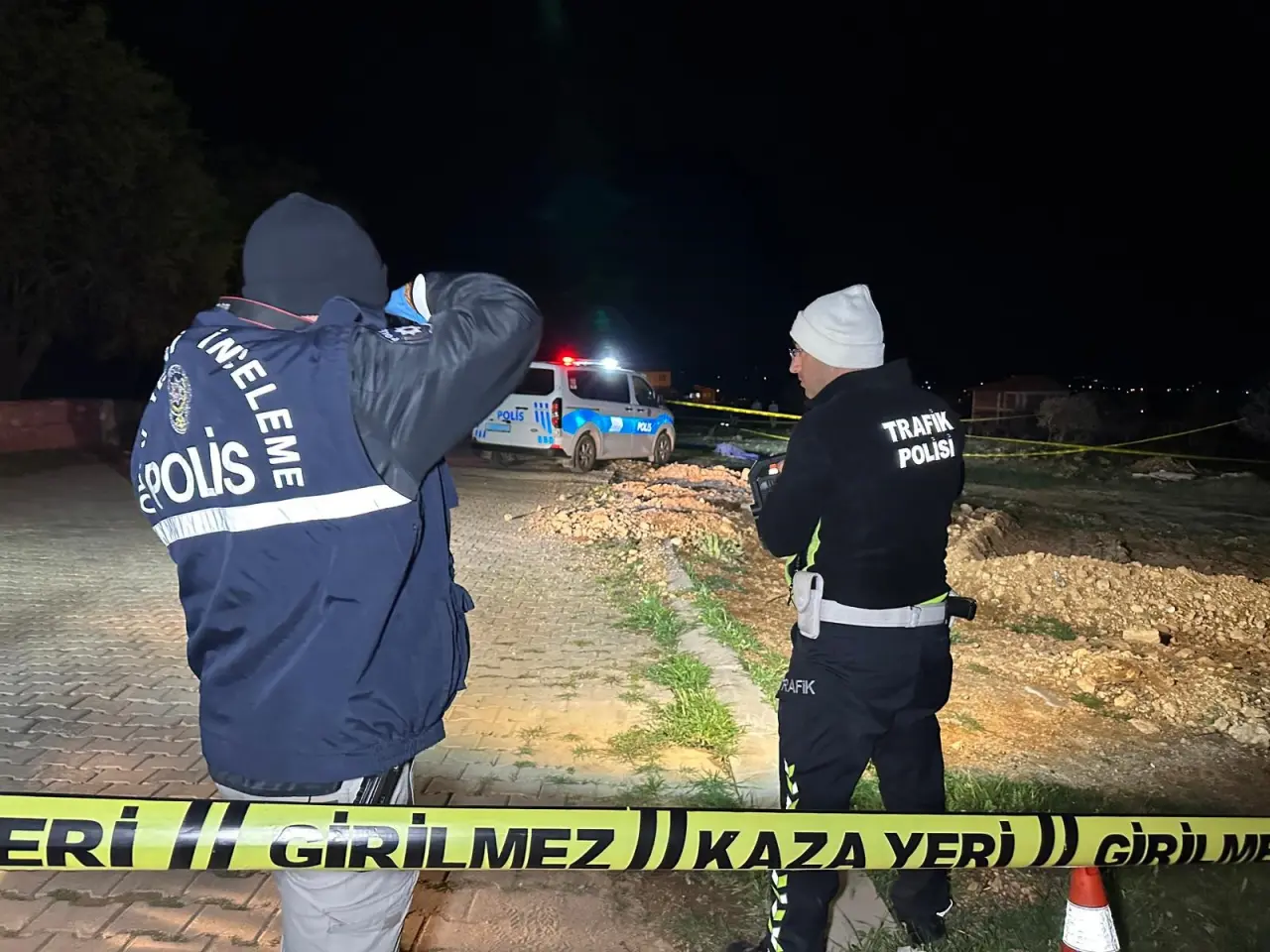 Uşak'ta motosiklet araziye devrildi: 1 ölüUşak'ta motosiklet araziye devrildi: 1 ölü 1