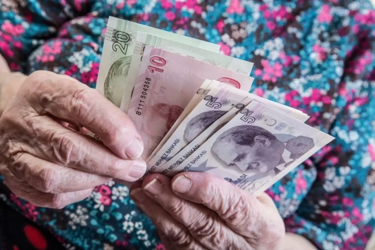En düşük emekli maaşı ne kadar olacak? İşte masadaki son rakamlar 4