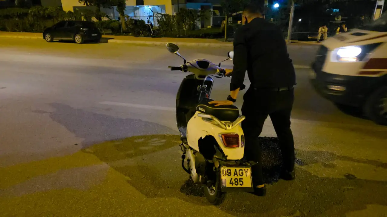 Muratpaşa’da trafik dehşeti! Otomobil motosiklete çarptı: 2 yaralı 3