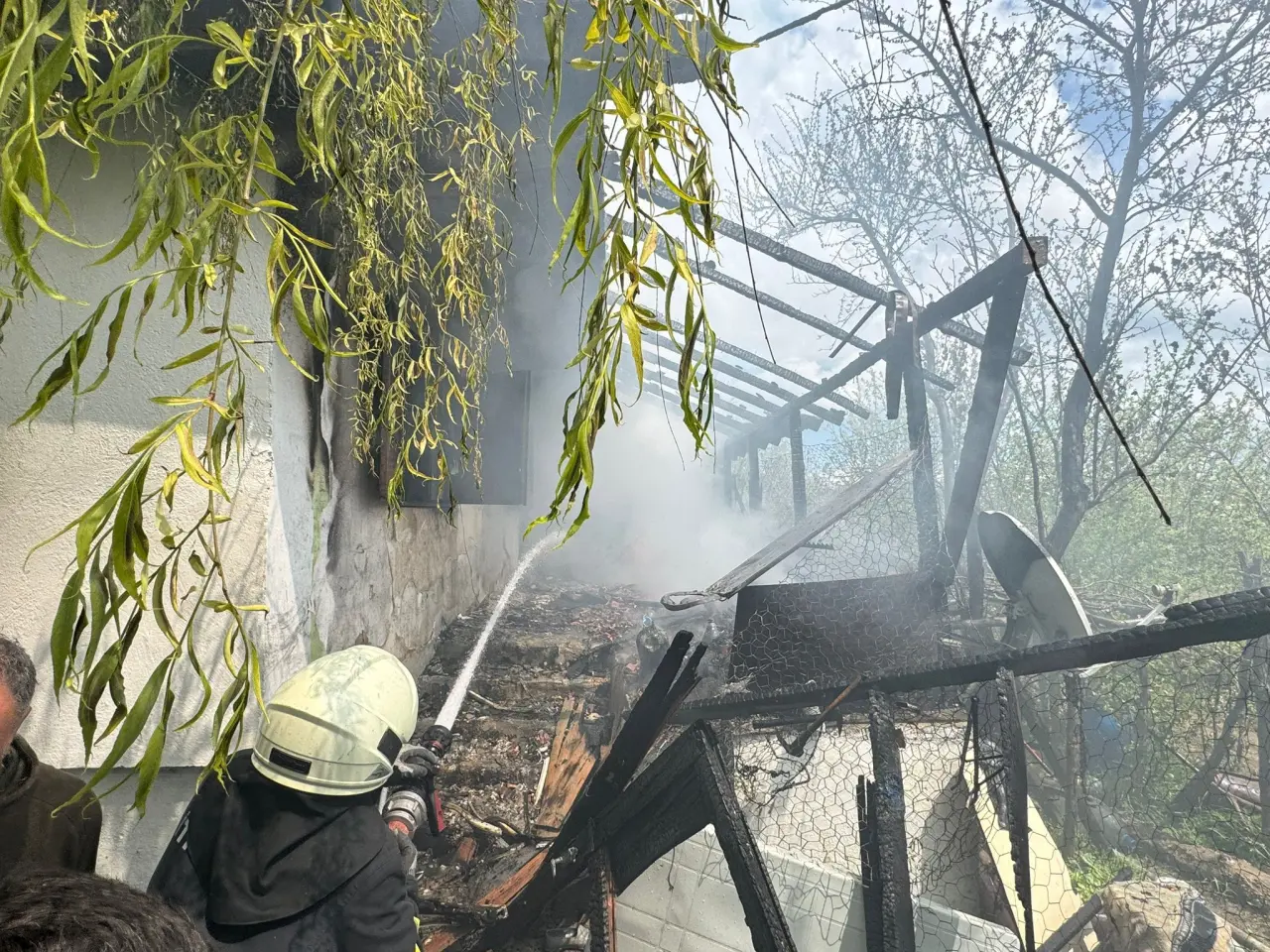 Korku dolu anlar! Vezirköprü’de yangın paniği 2