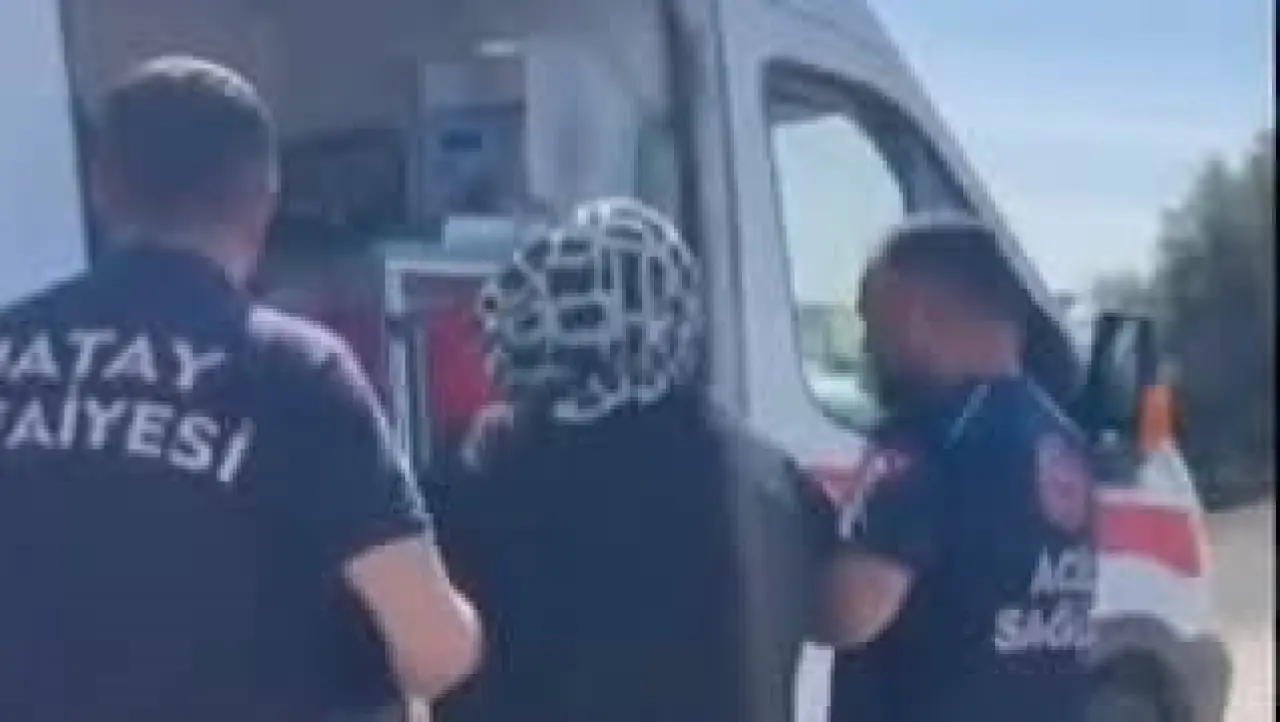 Hatay’da facianın eşiğinden dönüldü! Otomobil şarampole yuvarlandı 2