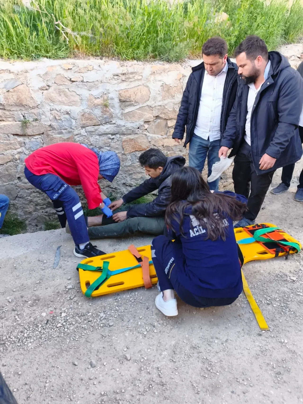 Sarıveliler’de korkutan kaza! Motosiklet devrildi: Sürücü yaralı 2