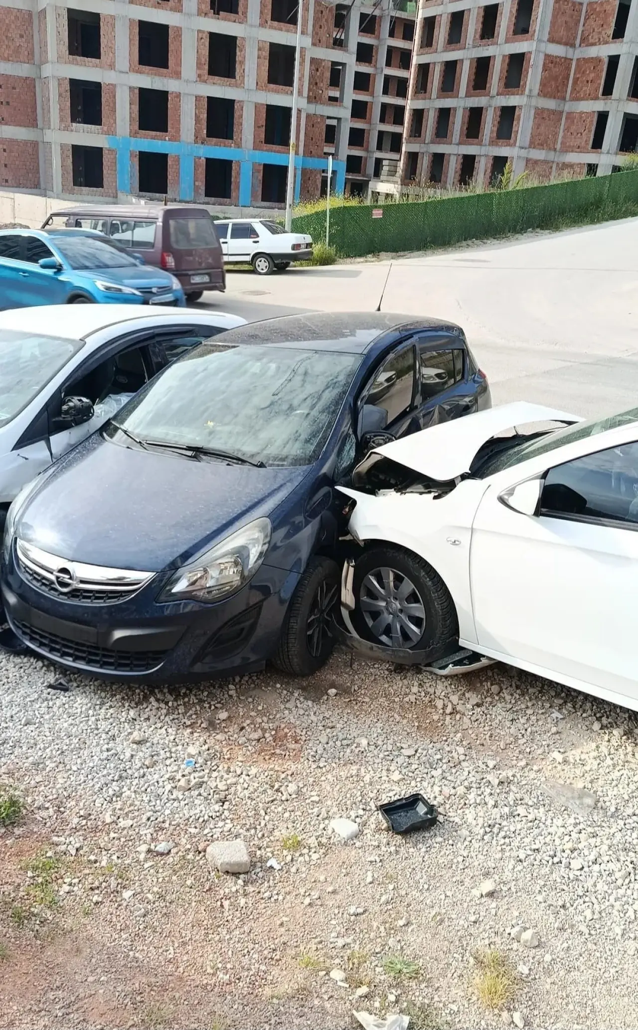 Bursa’da direksiyon başında uyudu, ortalık savaş alanına döndü! 3