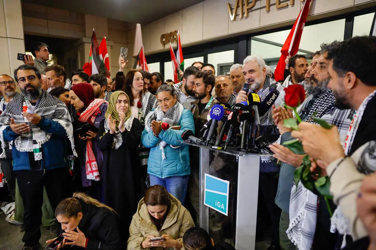 İsrail’in alıkoyduğu filo aktivistleri İstanbul’da konuştu 9