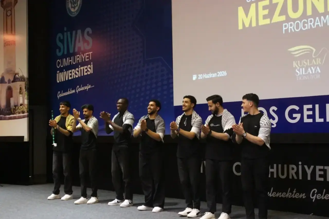Sivas’ta uluslararası öğrenciler için mezuniyet programı düzenlendi 8