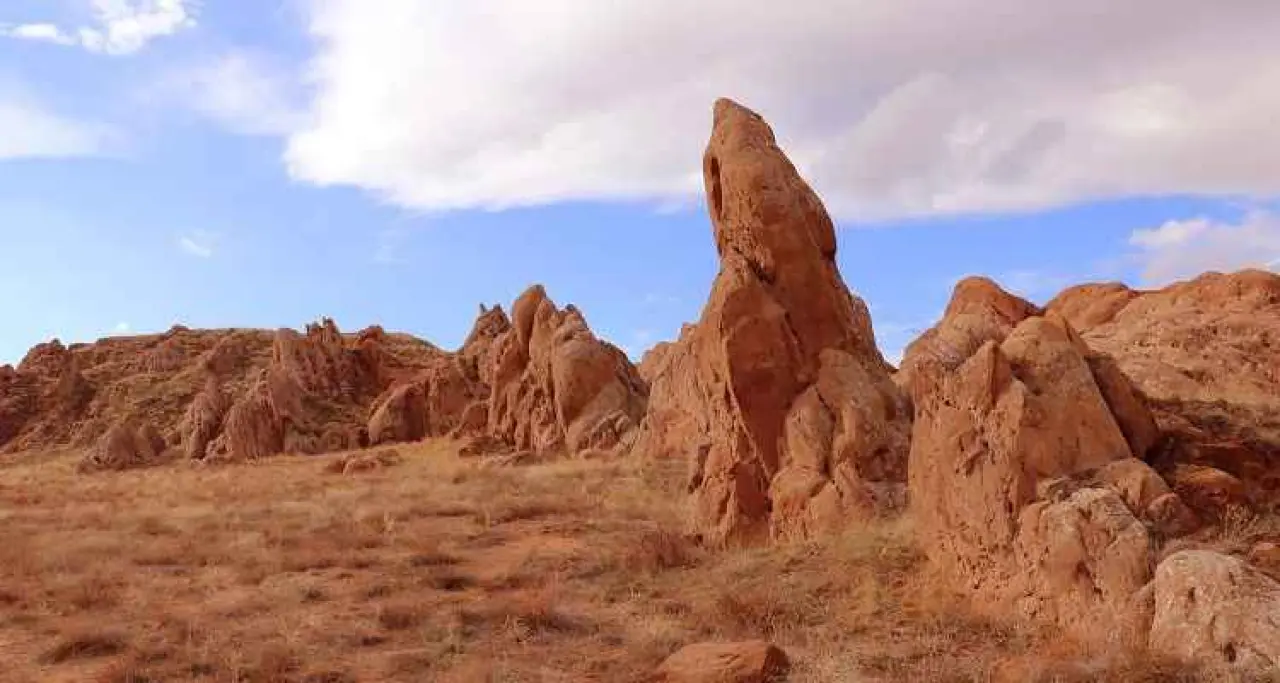 Sivas’ta Mars’ı Andıran Doğal Güzellikler Keşfediliyor 6
