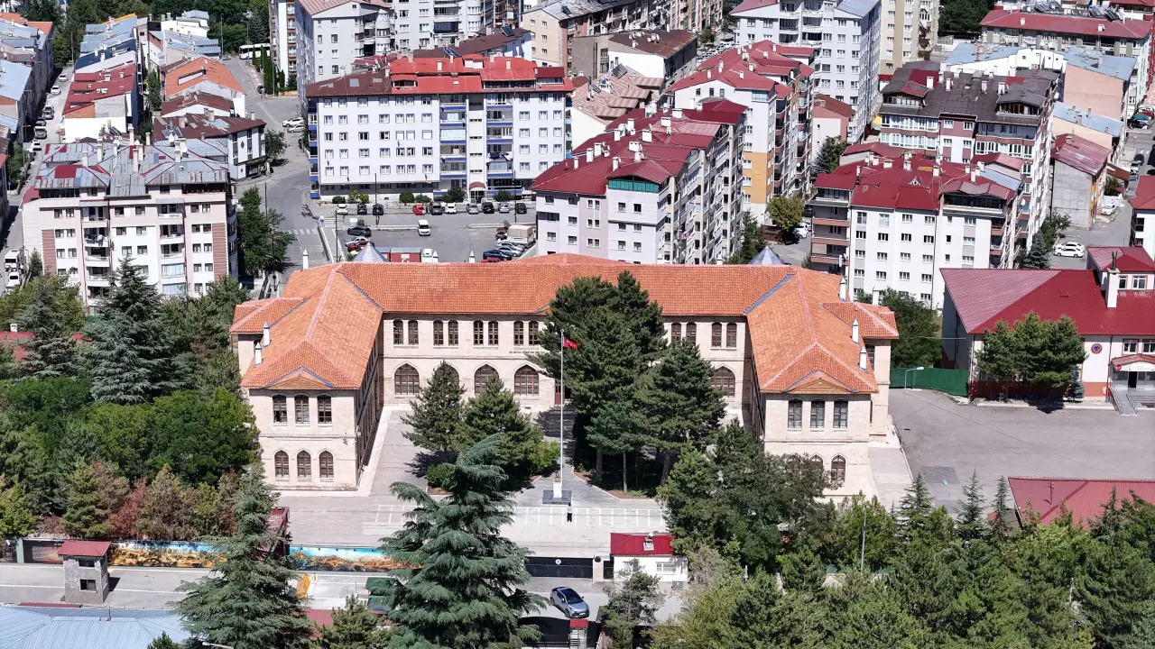 Sivas’ta 144 Yıllık Eğitim Mirası: Sivas Selçuk Anadolu Lisesi 3