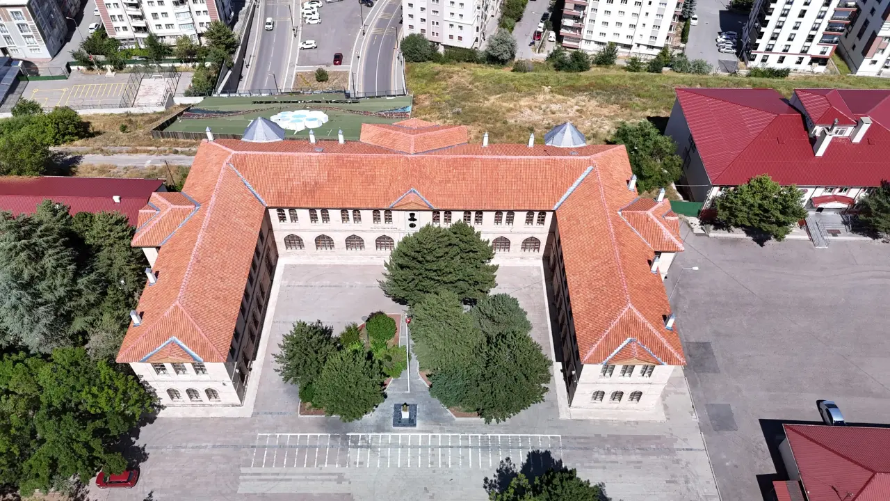 Sivas’ta 144 Yıllık Eğitim Mirası: Sivas Selçuk Anadolu Lisesi 4
