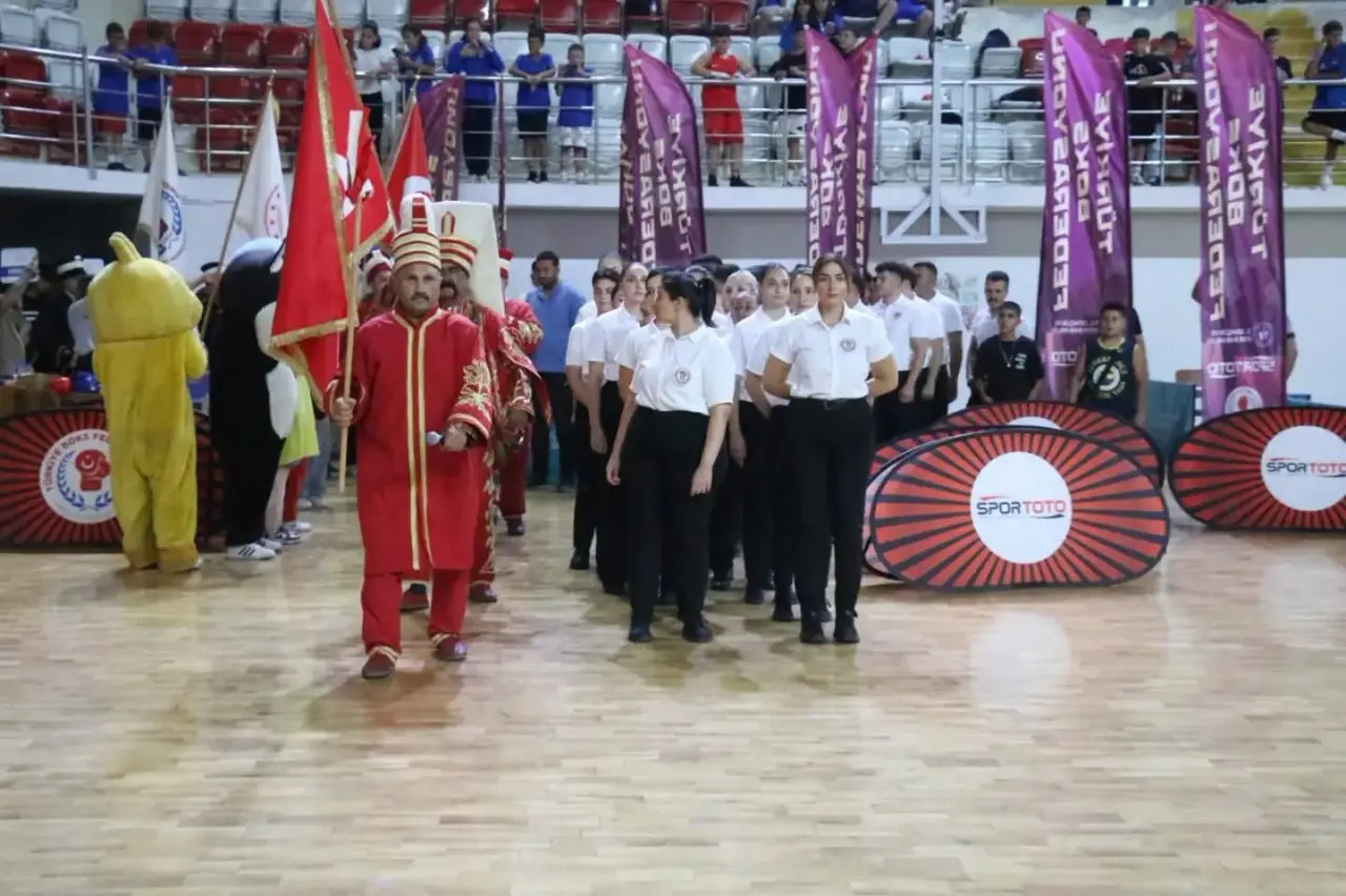 Sivas’ta U-13 Türkiye Boks Şampiyonası heyecanı sürüyor 1