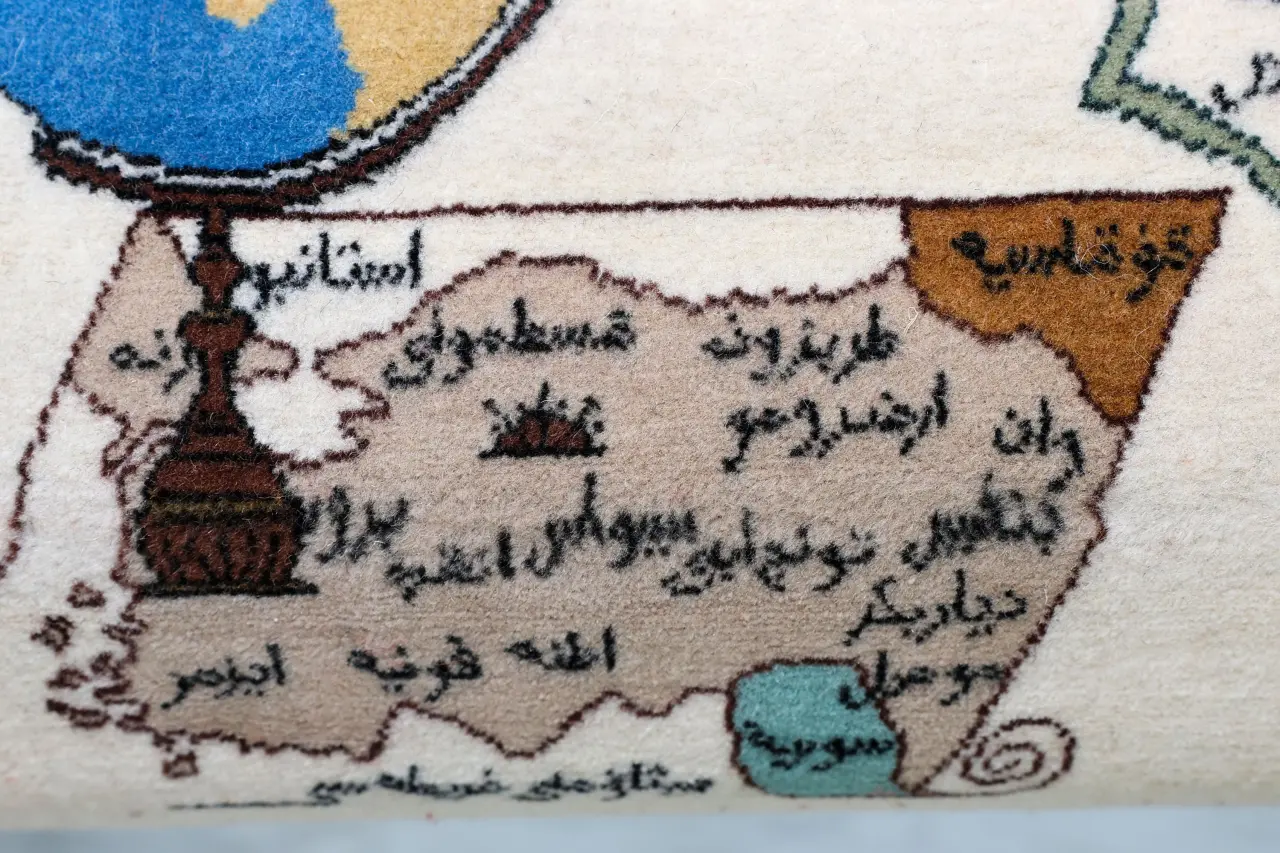 Sivas’ta 104 yıllık Misak-ı Millî Halısı yeniden hayat buldu 4