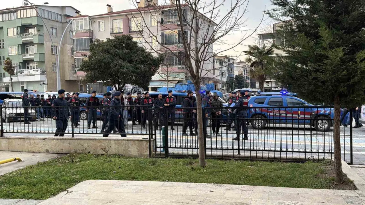 tokatta-100-milyonluk-yasa-disi-bahis-ve-dolandiricilik-operasyonu-16-gozalti